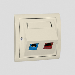 GNIAZDO KOMPUTEROWE RJ45 KAT 5E + TELEFONICZNE RJ12 SKOŚNE Z POLEM OPISOWYM BEŻ SIMON CLASSIC - M5TS/12 - KONTAKT SIMON