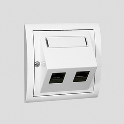 GNIAZDO KOMPUTEROWE RJ45 KRONE PODWÓJNE EKRANOWANE SKOŚNE Z POLEM OPISOWYM KAT.5E BIAŁE SIMON CLASSIC - M52ES/11 - KONTAKT SIMON
