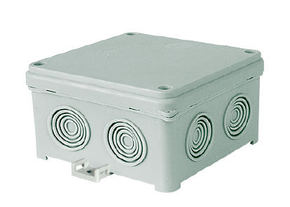 PUSZKA N80X80F NAŚCIENNA Z DŁAWICĄ ZINTEGROWANĄ SAMOZATRZASKOWA 83X83X53MM - 35210002 - SIMET