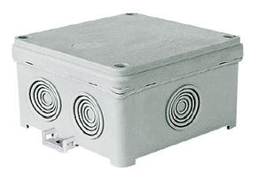 PUSZKA N90X90F NAŚCIENNA Z DŁAWICĄ ZINTEGROWANĄ SAMOZATRZASKOWA 93X93X55MM - 35220002 - SIMET