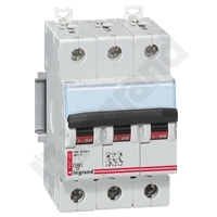 WYŁĄCZNIK NADPRĄDOWY C 6A 3-POLOWY CHARAKTERYSTYKA C SERII TX3 S 313 - 404218 - LEGRAND