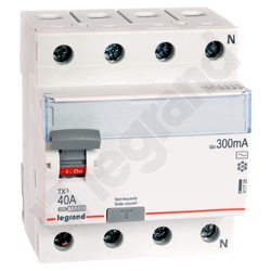 WYŁĄCZNIK RÓŻNICOWY 40A/300MA 4 POLOWY TYP AC P304 - 411728 - LEGRAND